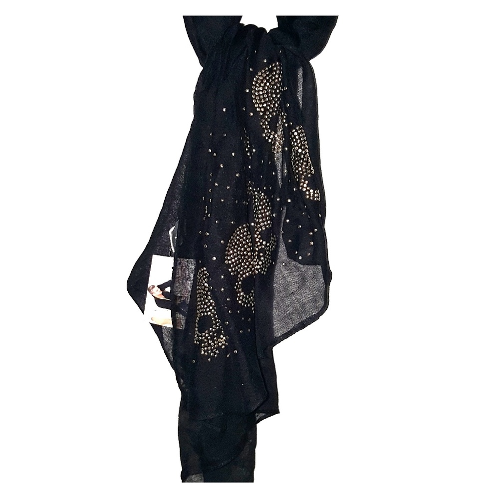 *NWT* Skull Fashion Scarf